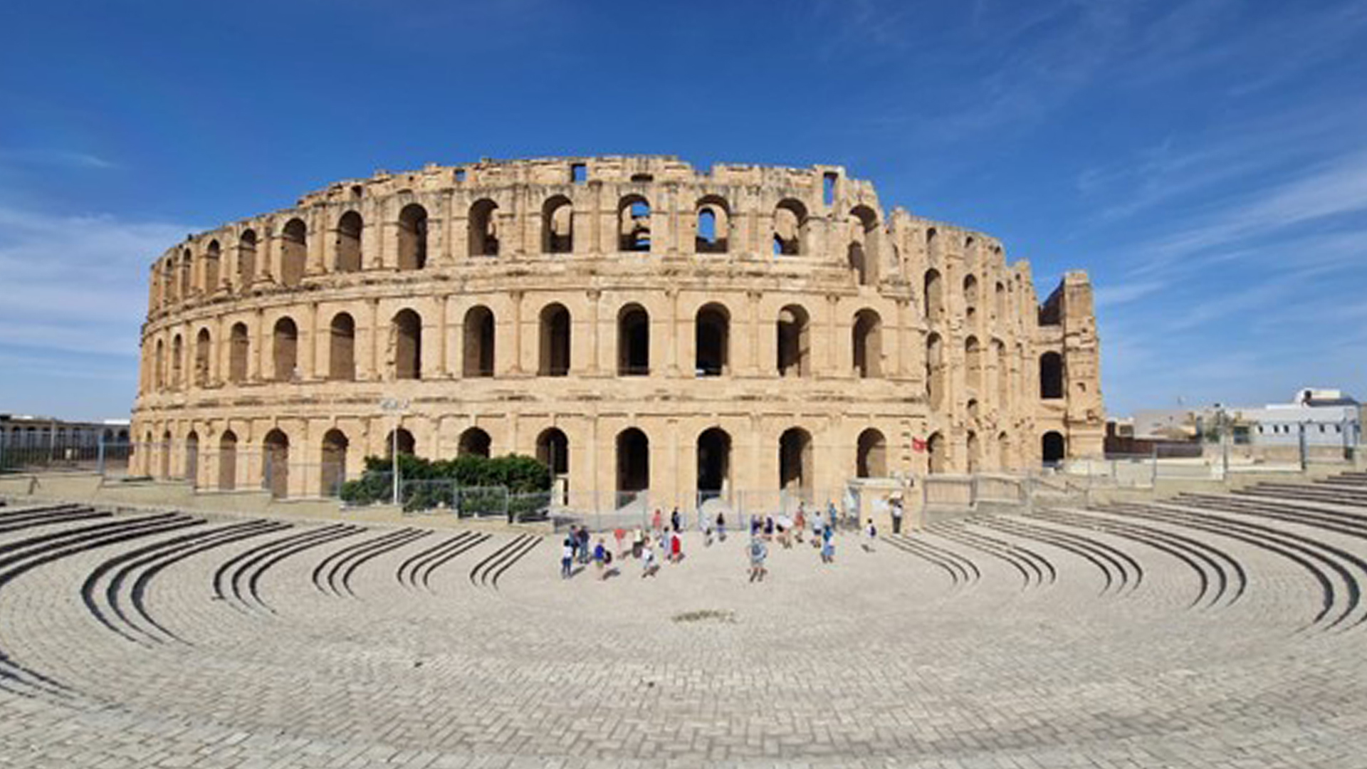 Esterno anfiteatro romano